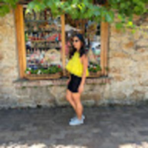 Meet your Posher, Deepali